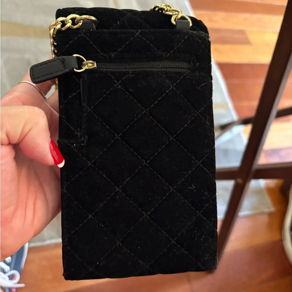 LeSportsac Quilted Black Phone Holster